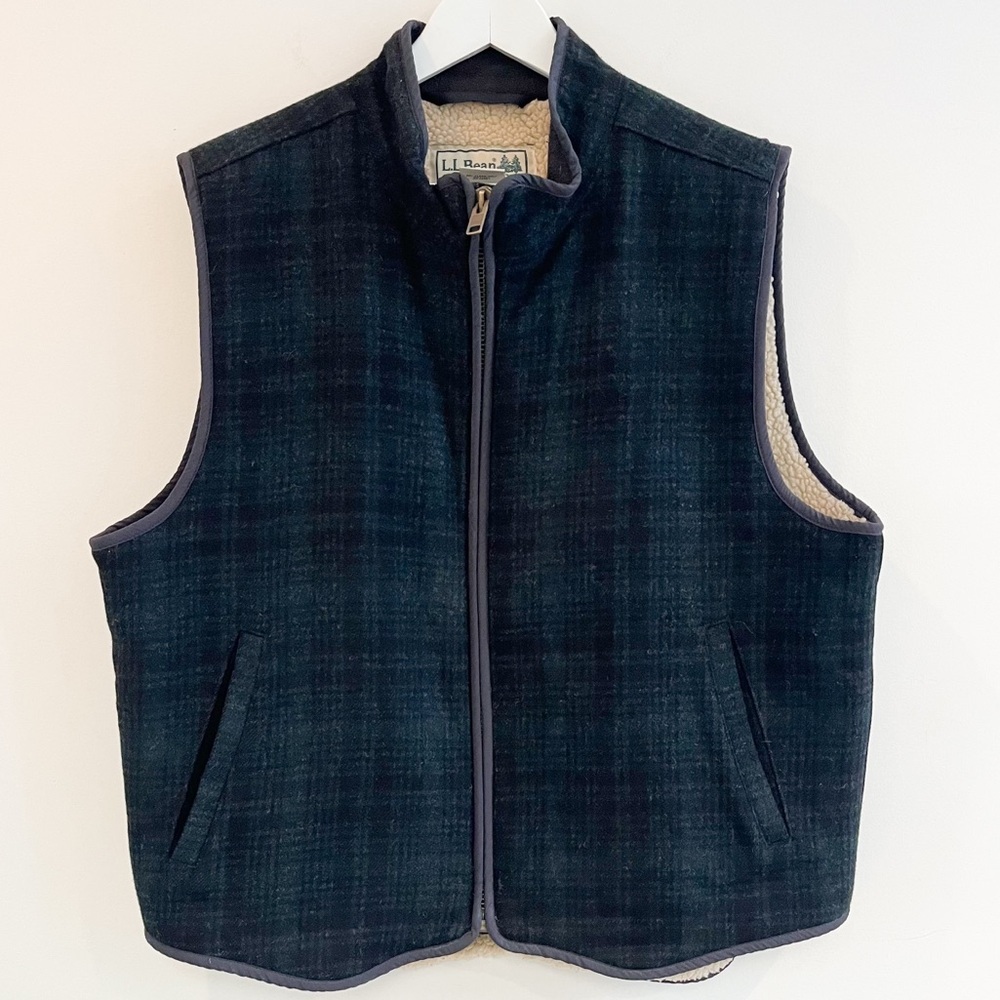 Vintage L.L. Bean Men’s Navy Plaid Wool Sherpa Lined Vest Size Large